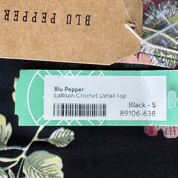 NWT Blu Pepper Black Floral Boho Peasant Blouse Women’s Size S - Picture 6 of 13